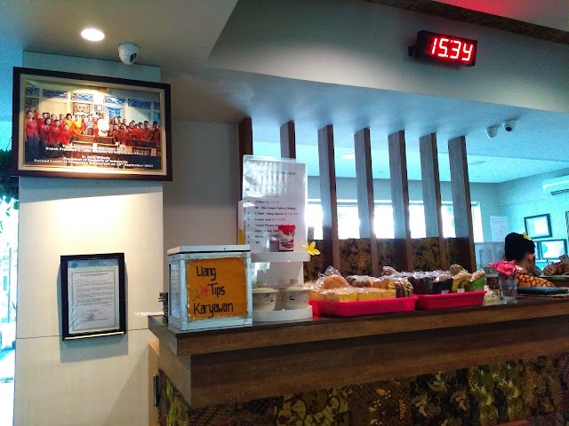 Ayam Bakar Primarasa Manyar Kertoarjo