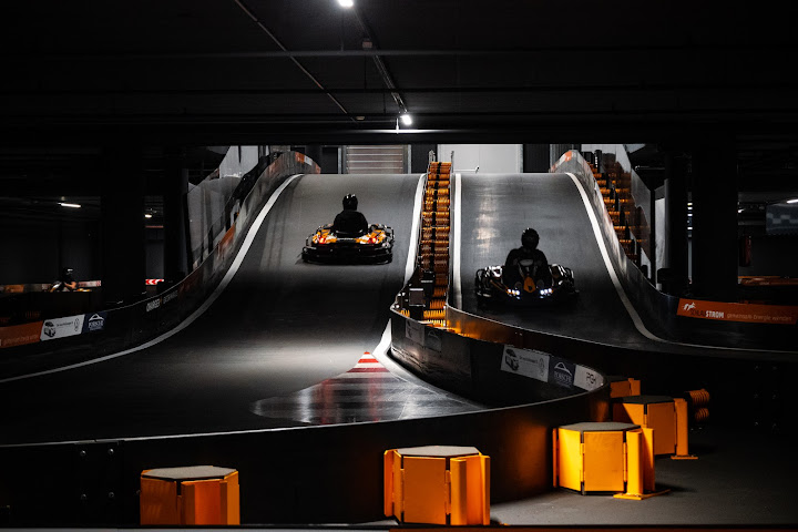 BOOOSTERS Kartbahn Linz by null