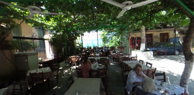 Taverna Platanos