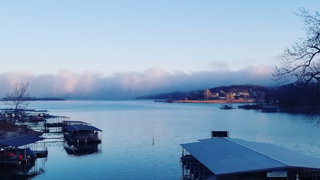 Lakeside Resort & Restaurant on Table Rock Lake by null