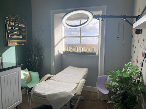 Theia Permanent Make-Up - Thumbnail