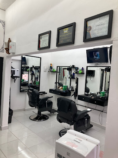 DOS 22 Barber Shop (Barberos, Barberias modernas,Barbero a domicilio en Puebla, Barberia a domicilio)
