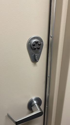 Switch Locksmith - Visual