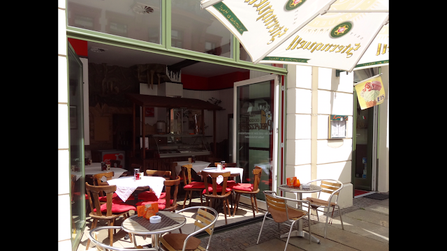 "La Grotta" Ristorante - Pizzeria - Eis & Café