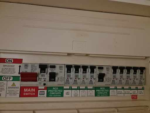 Safe Spark Solutions - Ilford Electrician - Thumbnail