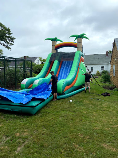 Steve’s Bounce House - Thumbnail