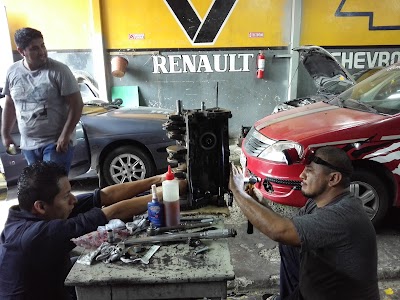 Photos of Renault World Taller Automotriz