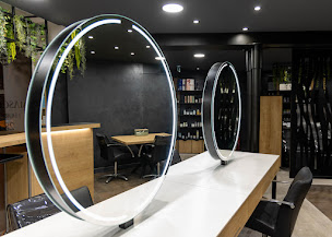 Photo n°21 de Marie Pelissier Meilleur Ouvrier de France à Cahors (Salon de coiffure)