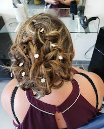 Photo n°12 de Marie Coiffure à La Monnerie-le-Montel (Salon de coiffure)