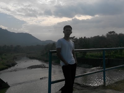 Photos of Dam Sengon / DAM CINTA