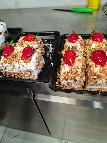 Comentarii opinii despre Familia Bakery & Pastry