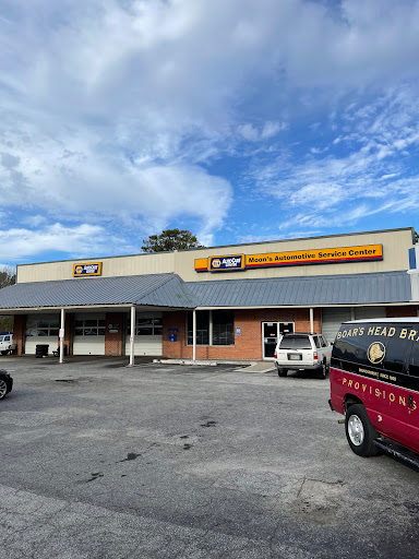 Moon's Service Center Logo