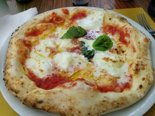 Sorbillo pizzeria