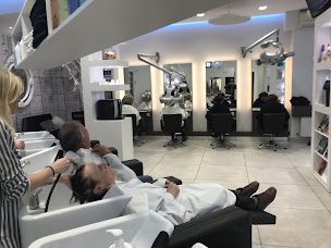 Photo n°1 de Hair Coiffure One à Montbrison (Magasin de produits de beauté)