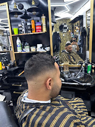 Photo n°6 de Coiffeur de l'Amitié à Montrouge (Salon de coiffure)