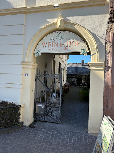 Wein im Hof