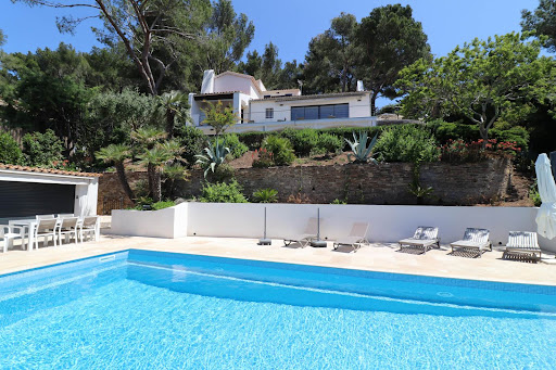 Photo de Location Vacances - MESOMAX - Villa, vue mer, avec piscine à Carqueiranne à Carqueiranne (83320)