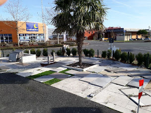 Photo n°7 de Point.P Carrelage - Saintes Coteaux à Saint-Georges-des-Coteaux (Magasin d'outillage)