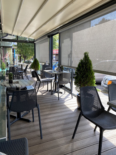 Opinii despre Снекбар „Силвър грийн“ în Варна - Бар