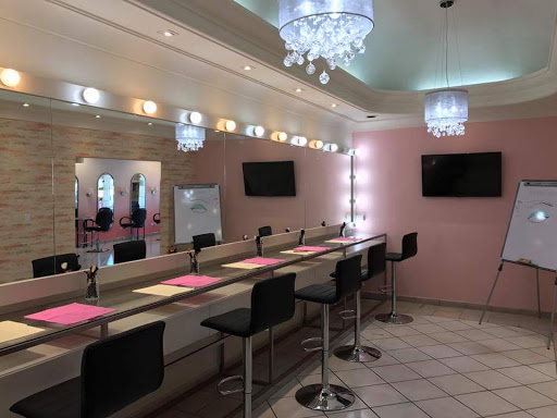 AVIVA - Nail & Hair Salon Gallery - Mexico