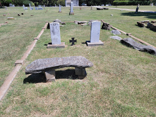 Granbury Cemetery Gallery - United States