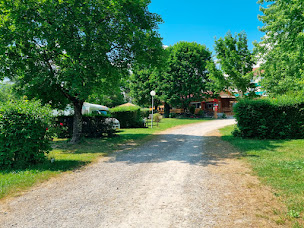 Photo n°2 de Camping du Haut-Rhône à Seyssel (Piscine)