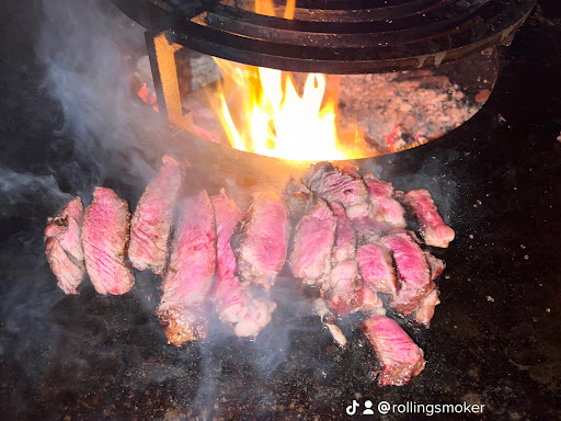 Rolling Smoker Foodtruck - Catering - Thumbnail