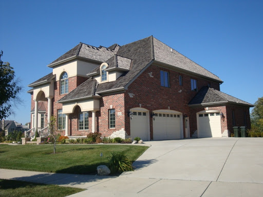 Ultimate Estates - Visual