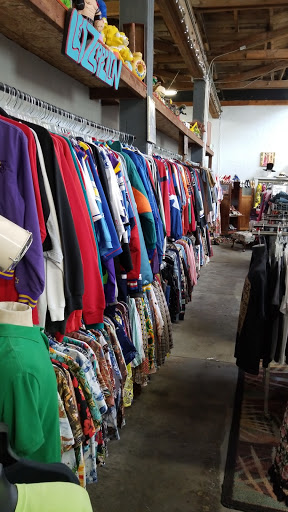 Bebe O's Vintage Boutique Gallery - United States