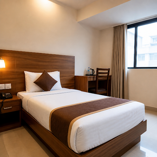 Traveling solo to Hyderabad and searching for a clean, comfortable stay that fits your budget? Si… post image