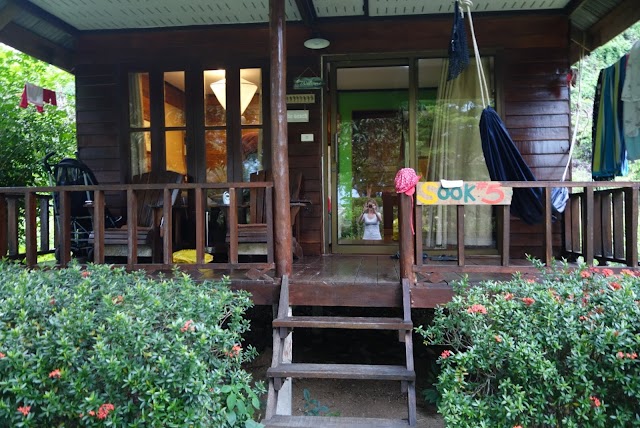 Suntisook Resort