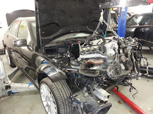 Photo n°13 de Garage Apg spécialiste Mercedes à Villeneuve-lès-Béziers (Atelier de réparation automobile)