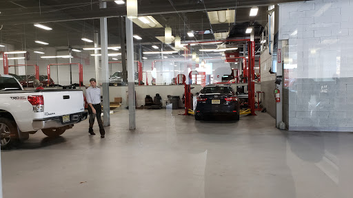 Glen Toyota Service Dept - Thumbnail