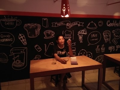 Photos of Cafe Gaul. Tempat Nongkrong Tua Dan Muda.