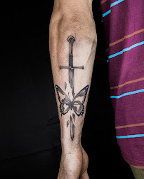 Photo n°9 de Moderne Électrique Tattoo à Montpellier (Tatoueur)