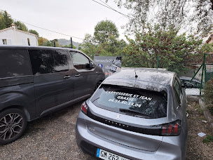 Photo n°1 de Carrosserie et Mécanique St Jean - GRASSE à Grasse (Atelier de carrosserie automobile)
