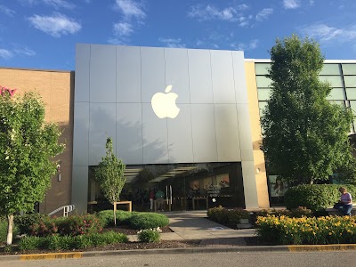 Photos of Apple Leawood