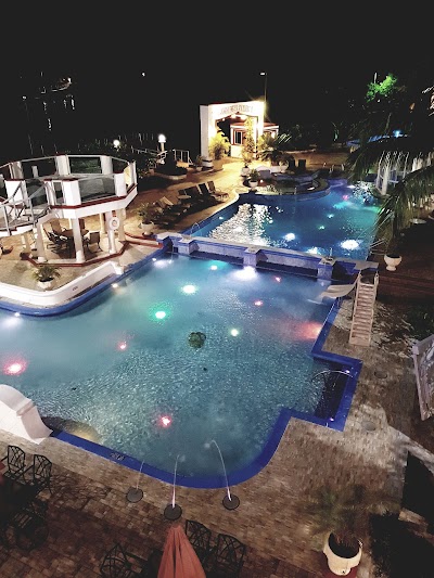 Photos of Aruwai White H20 Resort
