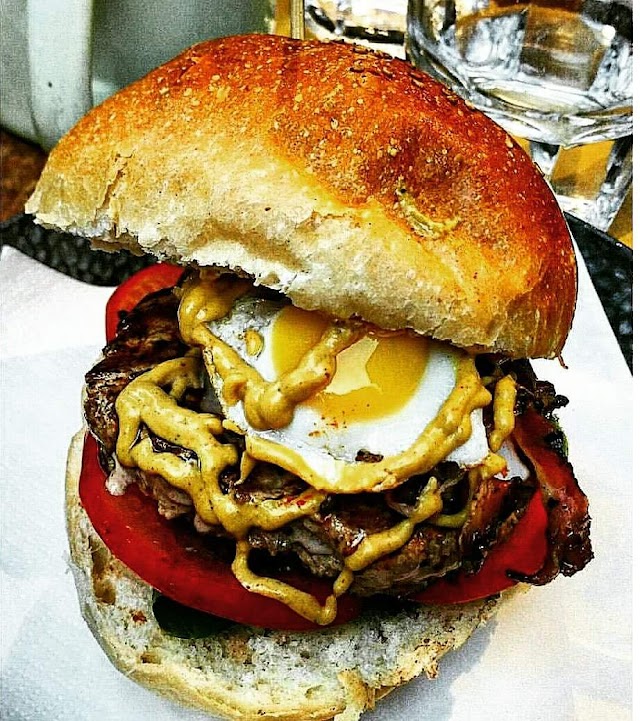 William's Coffee Burger