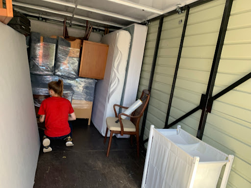 K & R’s Northwest Moving and Delivery - Thumbnail