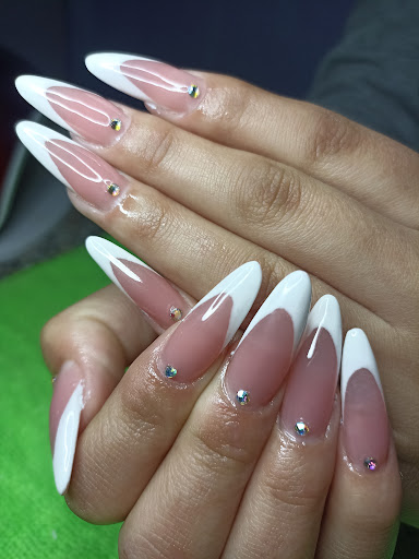 KAROL'S NAILS - Visual