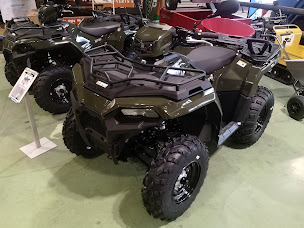 Photo n°13 de ASMV - Verts Loisirs Espace Jardins à Metz (Atelier de réparation de tracteurs)