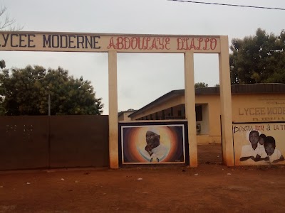 Photos of Lyc&eacute;e Moderne Ab Dia. De Dj&egrave;kanou