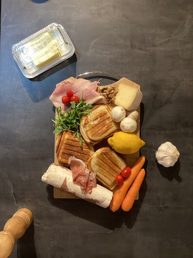 Croque Moi - Thumbnail