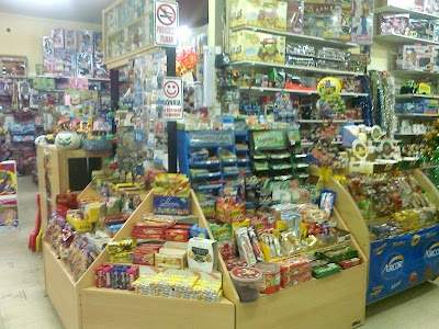 Photos of El Punto Drugstore