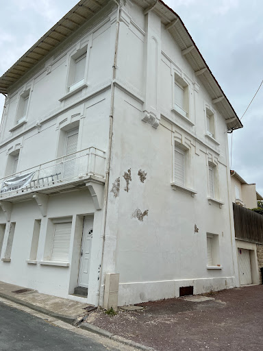 Photo de Renov Toiture et Façade 17 Couvreur Meschers‑sur‑Gironde à Royan (17200)