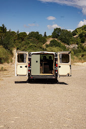 Photo n°17 de Bulli Customs - Old Campers Van & Machines Conversion - Van aménagé Montpellier à Saint-Martin-de-Londres (Vendeur de voitures d'occasion)