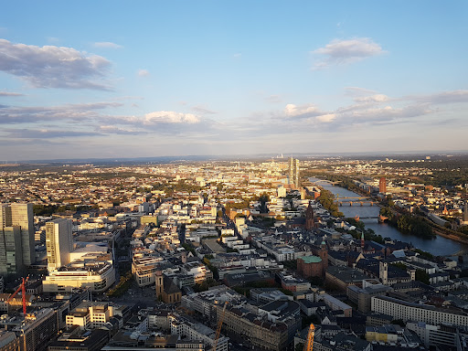 MAIN TOWER - Visual
