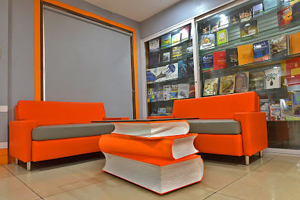 Af1qipp3gzghz3g0ibnyprkbiuhq5cex5pv8bvbfafel=s435 K No