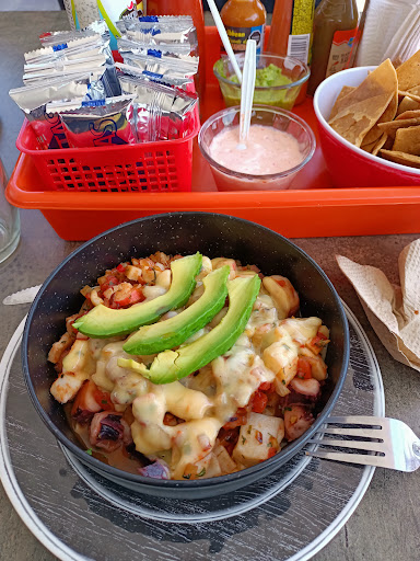 Mariscos El Ciclón Plaza